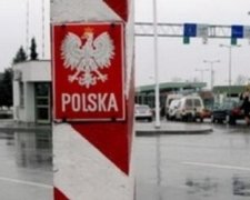 700 автомобілів застрягли в заторі на українсько-польському кордоні