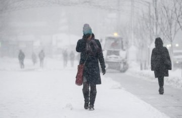 Штормове попередження в Україні: ці регіони опиняться під сніговими завалами