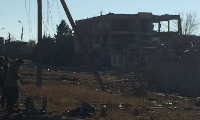 Піротехніки обстежать епіцентр вибуху у Сватовому