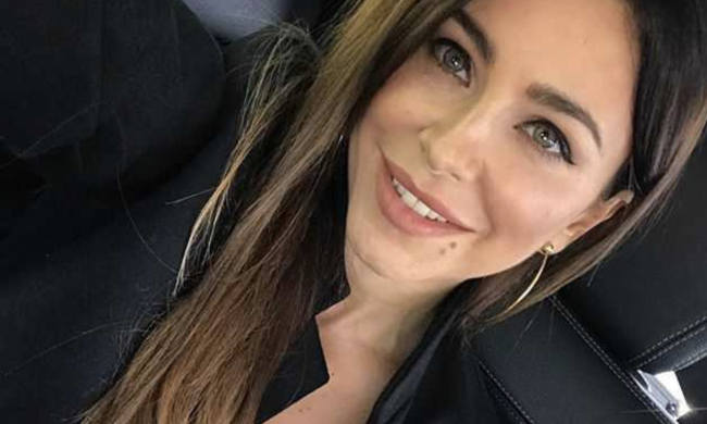 Перука поверх кокошника: як запроданку Лорак зносила Росія