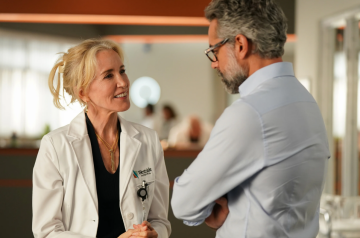 Фелисити Гаффман, кадр из сериала "Док"