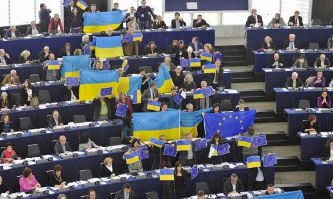 Европарламент примет судьбоносное решение по безвизу для украинцев