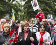 Россия или американская колония: обезумевшие бабушки взялись делить Украину