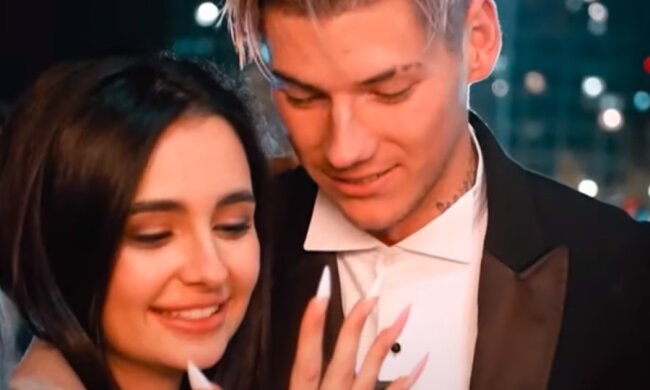 Трінчер та Волошин, скріншот з відео