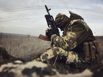 Військовослужбовці ЗСУ на позиціях