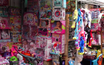 Детские игрушки. Фото: скрин youtube