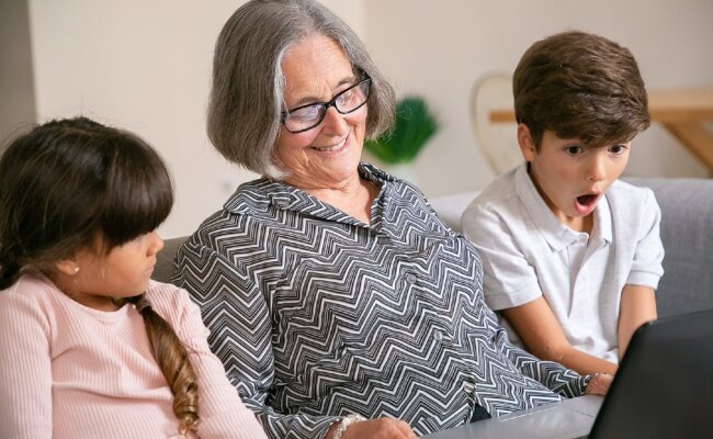 900 гривен до пенсии: кому предоставят ежемесячную доплату