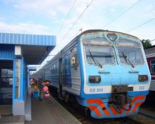 Принизливо: чергове ганьбище від Укрзалізниці розлютило соцмережі