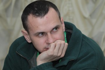 "Из него бы сделали овощ", - адвокат рассказал, почему на самом деле Сенцов прекратил голодовку