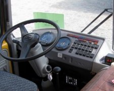 Автобуси для українських школярів накупили у агресора