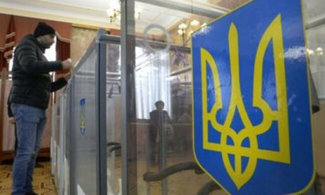 Житомирським виборцям не додали бюлетеня, а в Запоріжжі - зайві 