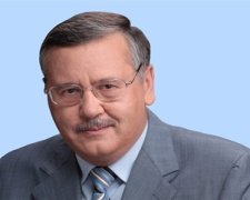 Анатолій  Гриценко став викладачем “Могилянки” 