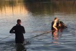 Из Днепра выловили тело молодого парня: купался в одиночестве, кадры 18+
