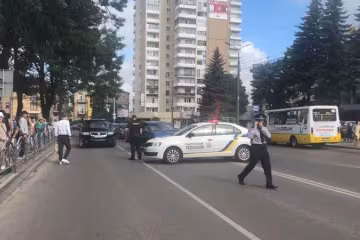 Луцький терорист змушує Порошенка та Коломойського записати зізнання: - "Я - терорист у законі"