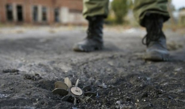 В Крымском украинский военный подорвался на мине