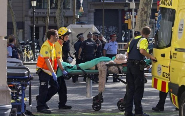 Терористи кошмарять Барселону: постраждали поліцейські