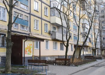 Многоквартирный дом, скриншот: YouTube