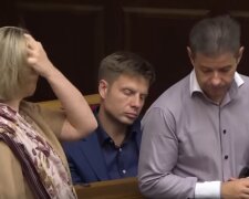 Гончаренко заснув просто у залі ВР