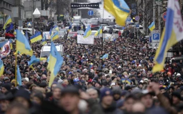 Миротворець влаштував полювання на тисячі українців