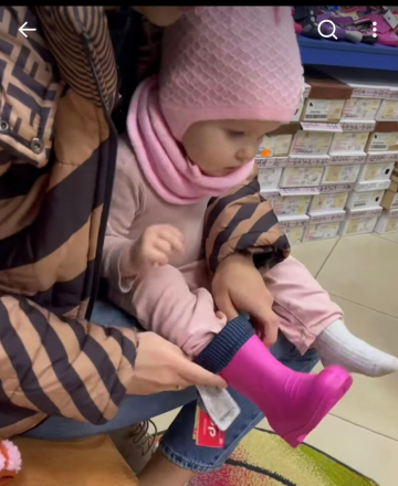 Гумові чоботи: фото скрін Ютуб