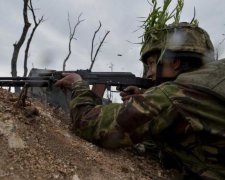 Черговий бойовик підгодує українських черв'яків