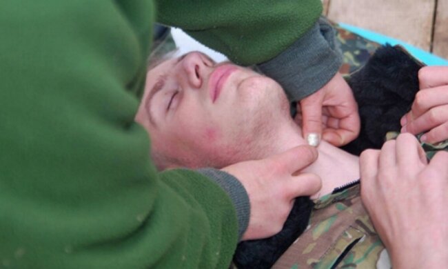 На блокпосту Чонгар готуються до надання першої допомоги пораненим (фото)