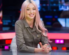 Полякова включила фемінізм: "Пора жінок пускати у політику"