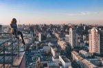 Руфери показали Київ з висоти пташиного польоту: небезпечно, але неймовірно гарно