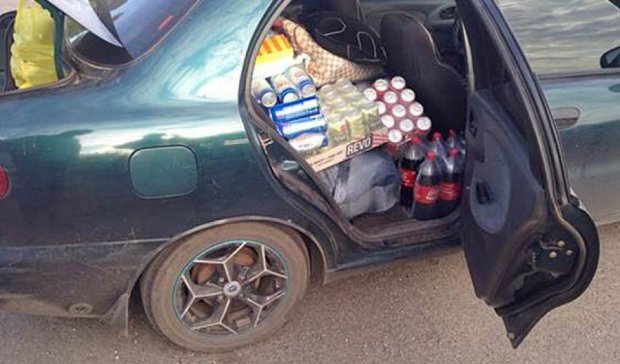 СБУ в Донецкой области задержала 10 тонн курятины и шампанского (фото)