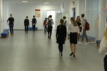 Навчання у школі, фото: кадр з відео
