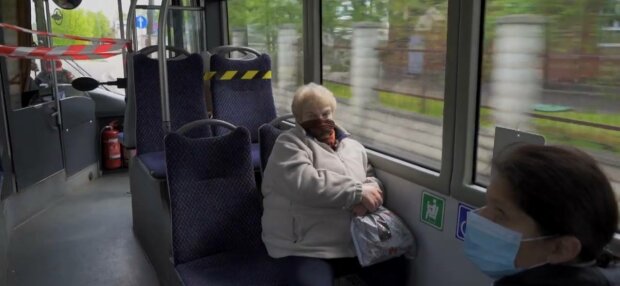 Пенсионеры, фото: скриншот из видео