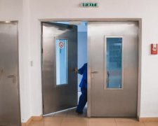 Российские уроки не усвоены: в сети показали "запасные" выходы украинских ТЦ
