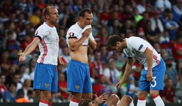 Российские футболисты подрались после проигранного матча