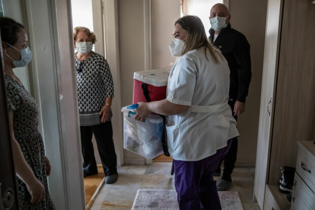 В Украине за сутки 2 141 новых больных коронавирусом, 47 умерло