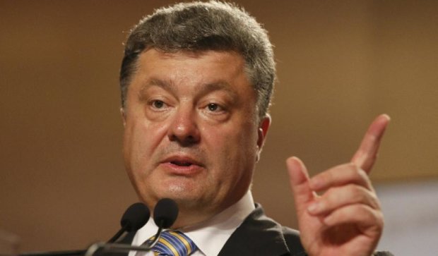 Украинская армия еще долго будет стоять на Донбассе - Президент