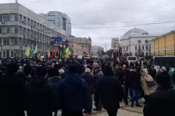 Марш за импичмент Порошенко показали с воздуха
