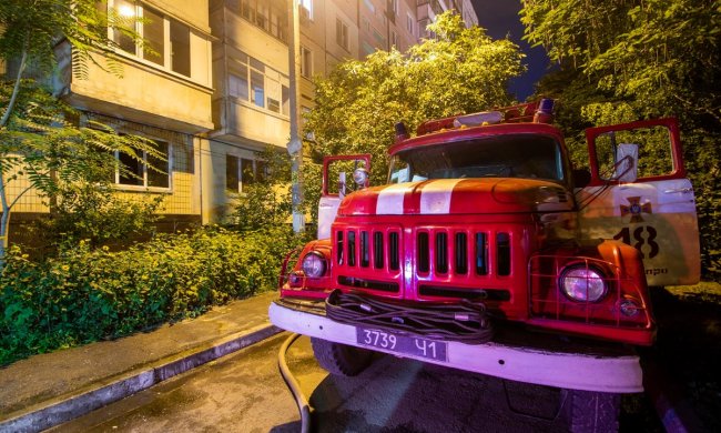 Знавісніла від страху дніпрянка вистрибнула з вікна: страшний вихід підказав вогонь, моторошні фото