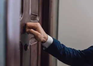 ПФУ заглянет в гости к каждому: новые правила назначения социальной помощи