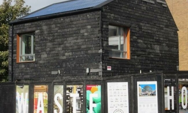 Британські студенти побудували зі сміття екобудинок (відео)