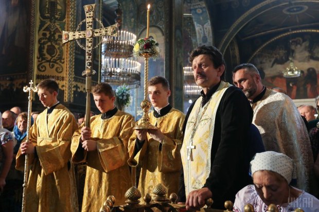 Главное за ночь: единая церковь в Украине и катастрофа в Крыму