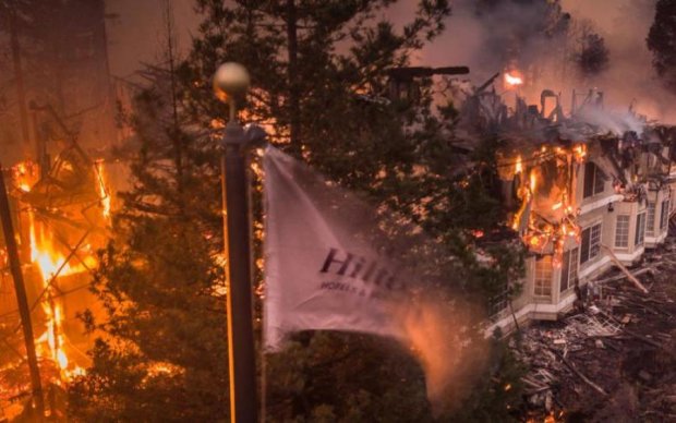 Разверзлось пекло: фантастичні фото палаючої Каліфорнії