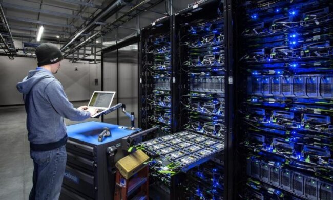 Сервери Facebook вже в Україні: для чого це потрібно