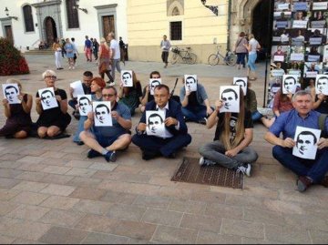 Акция в поддержку Сенцова