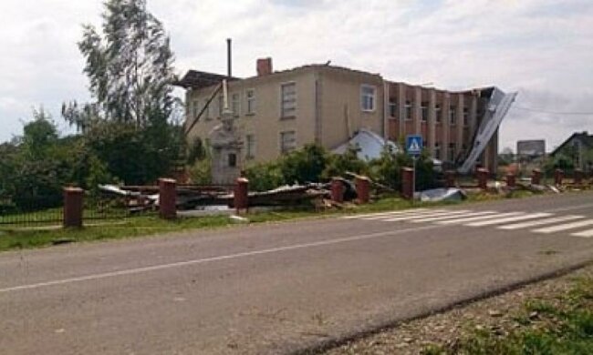 Ивано-Франковская область пострадала от непогоды (ФОТО)
