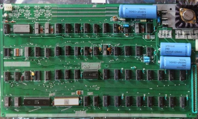 Непрацюючий Apple обійшовся власнику в $815 тисяч