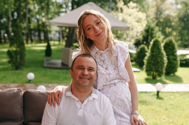 Виктор Павлик с женой Катей, фото с Instagram