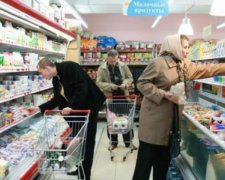 Россиян готовят к вводу продуктовых талонов