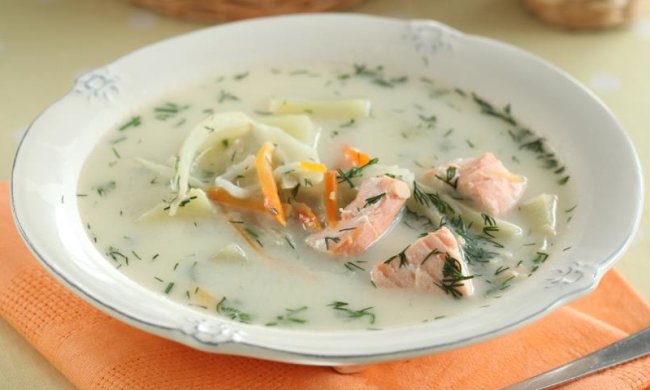 Гурмани будуть в захваті: вершковий суп з сьомгою