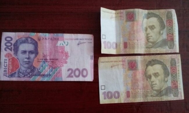 Луганчан покупают фальшивыми деньгами