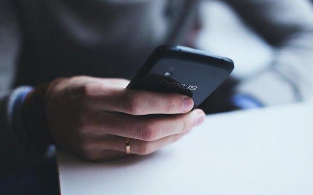 5 простих способів захистити смартфон від зламу